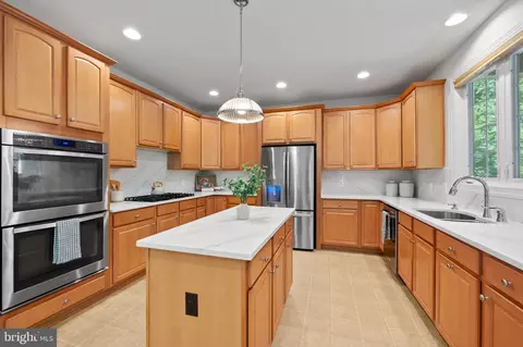 Kitchen - 1702 Jonafree Ct, Odenton, MD 21113 photo 2 of 3