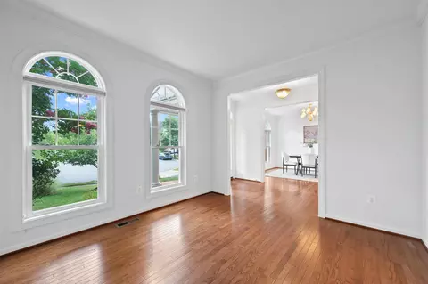 Living - 1702 Jonafree Ct, Odenton, MD 21113 photo 5 of 5