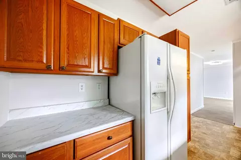 Kitchen - 1319 Tenbrook Rd, Odenton, MD 21113 photo 2 of 3