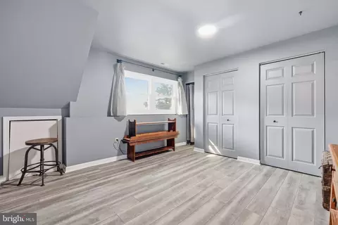 Entry Way - 224 Asbury Rd, Pasadena, MD 21122 photo 3 of 3
