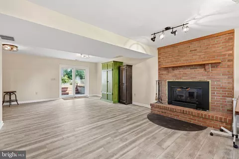 Living - 224 Asbury Rd, Pasadena, MD 21122 photo 2 of 2