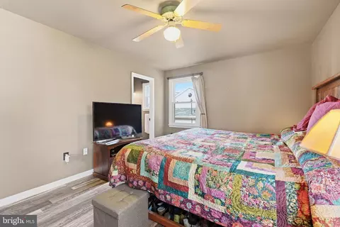 Bedroom - 224 Asbury Rd, Pasadena, MD 21122 photo 3 of 5