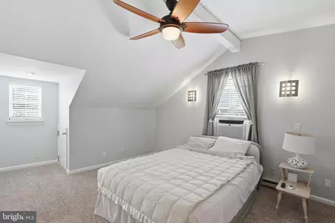 Bedroom - 1623 Shore Dr, Edgewater, MD 21037 photo 2 of 3