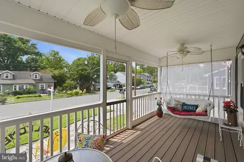 Exterior - 1623 Shore Dr, Edgewater, MD 21037 photo 4 of 8