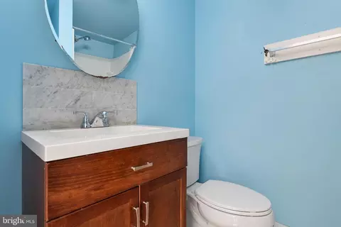 Bath - 3 Sheridan Rd, Arnold, MD 21012 photo 1 of 1