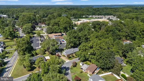 View/Area - 3 Sheridan Rd, Arnold, MD 21012 photo 3 of 4