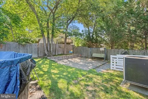 Exterior - 7905 Marydell Ave, Pasadena, MD 21122 photo 4 of 5