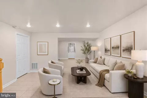 Living - 7905 Marydell Ave, Pasadena, MD 21122 photo 2 of 2