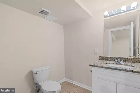 Bath - 7905 Marydell Ave, Pasadena, MD 21122 photo 1 of 2