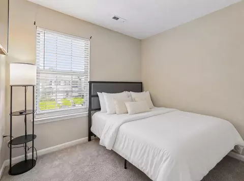 Bedroom - 8152 Hazy Dawn Ct, Pasadena, MD 21122 photo 1 of 3