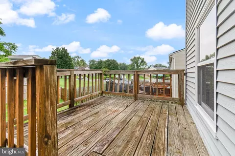 Exterior - 1238 Holmespun Dr, Pasadena, MD 21122 photo 4 of 5
