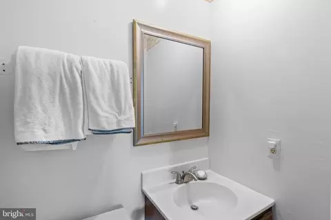 Entry Way - 1238 Holmespun Dr, Pasadena, MD 21122 photo 1 of 1
