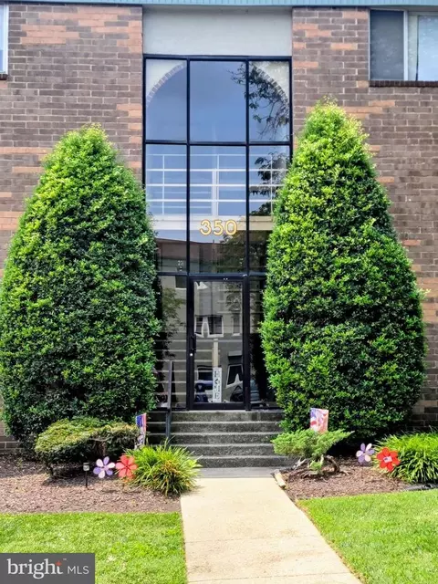 350 Gatewater Ct #301 E, Glen Burnie, MD 21060