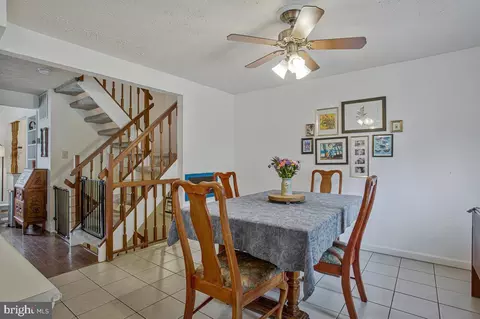Dining - 8061 Croydon Way, Pasadena, MD 21122 photo 2 of 3