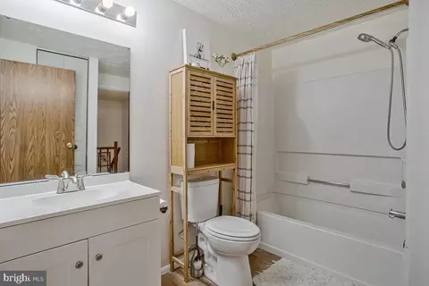 Bath - 8061 Croydon Way, Pasadena, MD 21122 photo 2 of 2