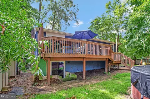 Exterior - 802 207th St, Pasadena, MD 21122 photo 7 of 7