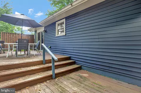 Exterior - 802 207th St, Pasadena, MD 21122 photo 4 of 7