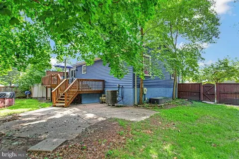 Exterior - 802 207th St, Pasadena, MD 21122 photo 6 of 7