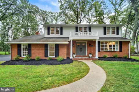 257 Berrywood Dr, Severna Park, MD 21146