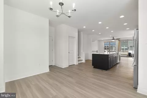 Entry Way - 3311 Streamlet Ln, Laurel, MD 20724 photo 6 of 9