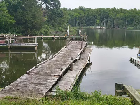 View/Area - 1704 Twickenham Rd, Pasadena, MD 21122 photo 3 of 3