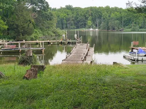 View/Area - 1704 Twickenham Rd, Pasadena, MD 21122 photo 1 of 3
