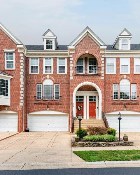 Exterior - 249 Galewood Dr, Edgewater, MD 21037 photo 3 of 12