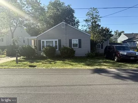 765 204th St, Pasadena, MD 21122 photo 2