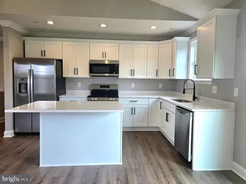 Kitchen - 121 Bishop Ave, Brooklyn, MD 21225 photo 3 of 4