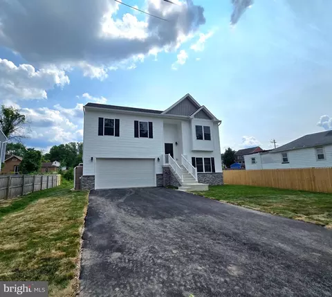 Exterior - 121 Bishop Ave, Brooklyn, MD 21225 photo 2 of 6