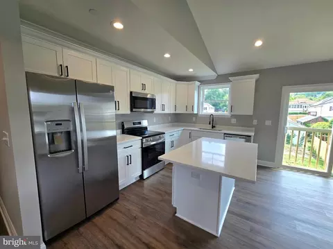 Kitchen - 121 Bishop Ave, Brooklyn, MD 21225 photo 1 of 4