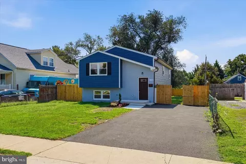 Exterior - 415 Orchard Ave, Brooklyn, MD 21225 photo 2 of 5