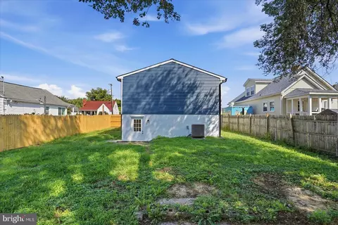 Exterior - 415 Orchard Ave, Brooklyn, MD 21225 photo 4 of 5