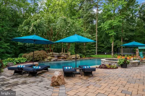 Exterior - 1654 Braid Hills Dr, Pasadena, MD 21122 photo 21 of 31