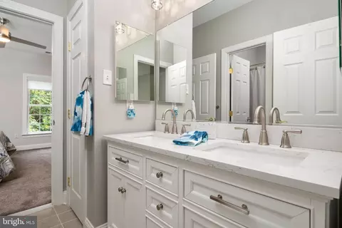 Bath - 1654 Braid Hills Dr, Pasadena, MD 21122 photo 5 of 7