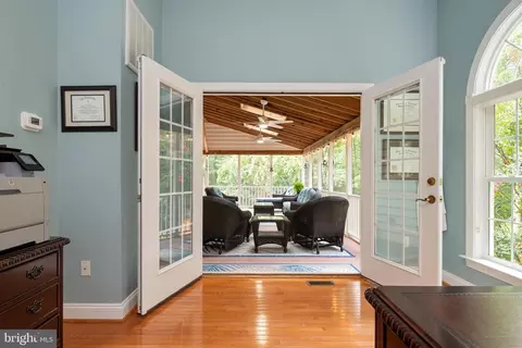 Exterior - 1654 Braid Hills Dr, Pasadena, MD 21122 photo 10 of 31