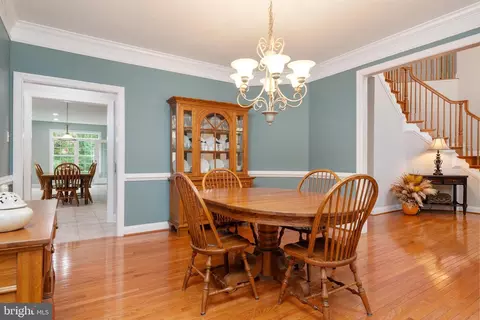 Dining - 1654 Braid Hills Dr, Pasadena, MD 21122 photo 2 of 4