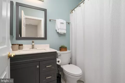 Bath - 1654 Braid Hills Dr, Pasadena, MD 21122 photo 6 of 7