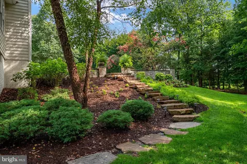 Exterior - 1654 Braid Hills Dr, Pasadena, MD 21122 photo 27 of 31