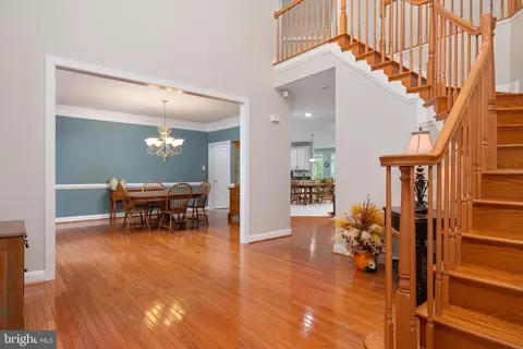Entry Way - 1654 Braid Hills Dr, Pasadena, MD 21122 photo 3 of 8