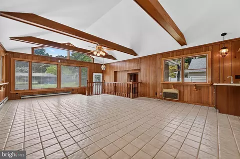 1646 Cornfield Rd, Pasadena, MD 21122 photo 14