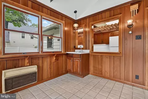 1646 Cornfield Rd, Pasadena, MD 21122 photo 13