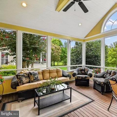 913 Enfield Way, Severn, MD 21144