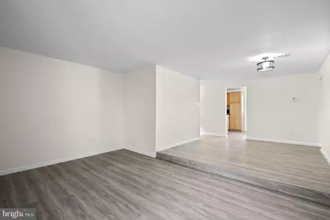 Living - 1482 Blockton Ct, Crofton, MD 21114 photo 3 of 6