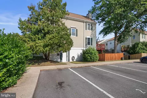 Exterior - 1482 Blockton Ct, Crofton, MD 21114 photo 3 of 6