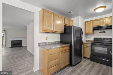 Kitchen - 1482 Blockton Ct, Crofton, MD 21114 photo 1 of 3