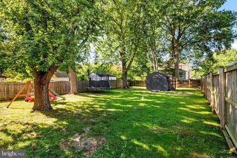 Exterior - 205 Linden Ave, Edgewater, MD 21037 photo 4 of 9