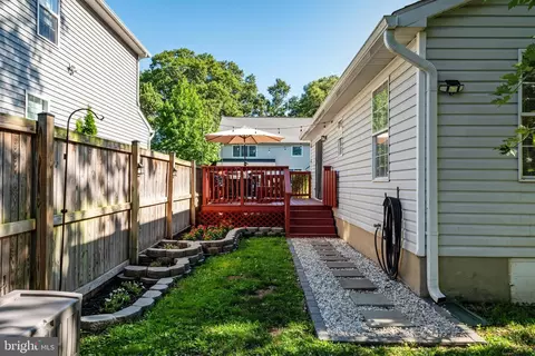 Exterior - 205 Linden Ave, Edgewater, MD 21037 photo 6 of 9