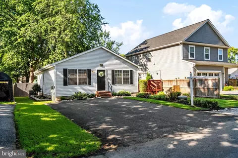 Exterior - 205 Linden Ave, Edgewater, MD 21037 photo 1 of 9