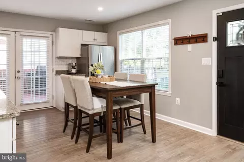 Entry Way - 205 Linden Ave, Edgewater, MD 21037 photo 3 of 3